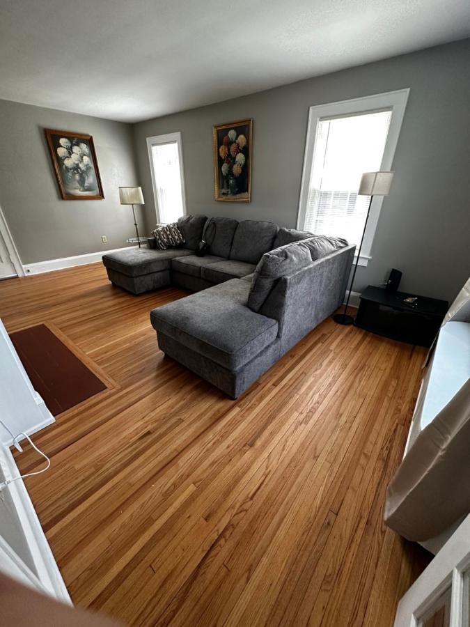 Cute Cape Cod Style Home 皮茨菲尔德 外观 照片