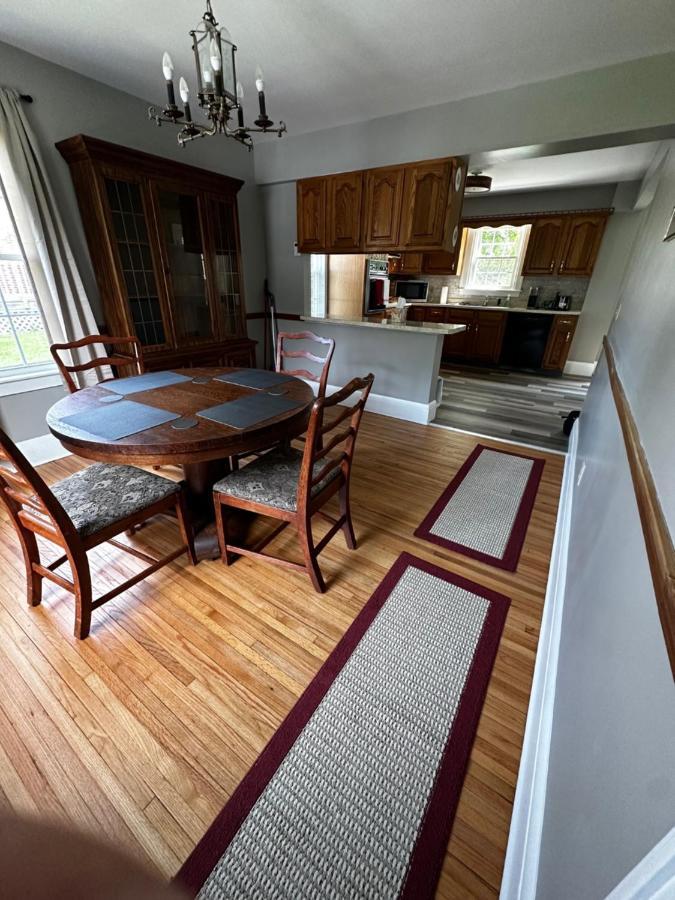 Cute Cape Cod Style Home 皮茨菲尔德 外观 照片